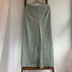 Women’s SHEIN floral pant